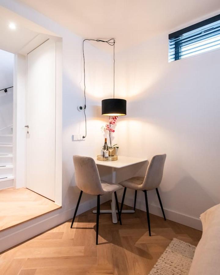Beautiful Amstel Houseboat Apartment Amsterdam Exterior foto